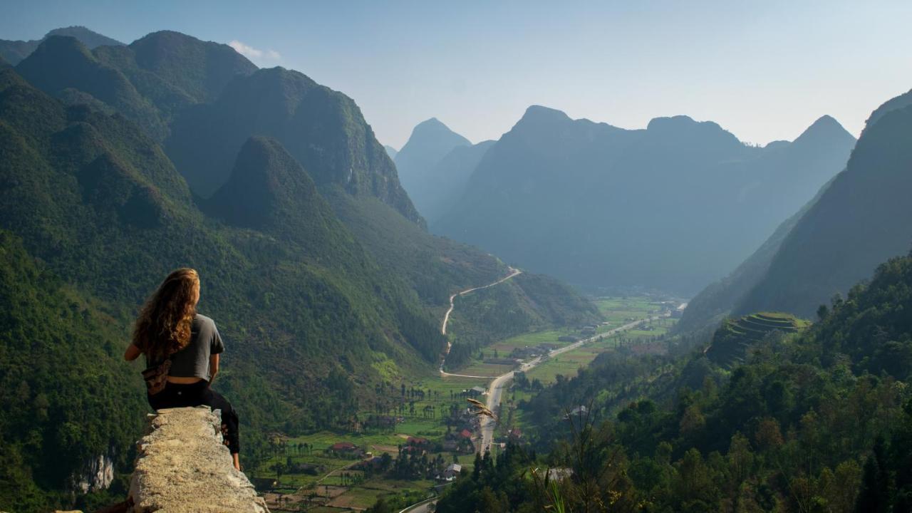 Rainbow House Ha Giang Hostel ภายนอก รูปภาพ